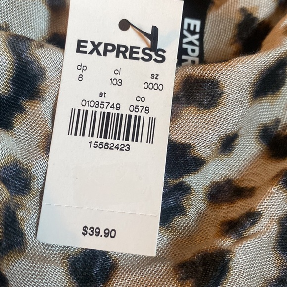 Cheetah shaw, lightweight from express - Picture 3 of 5